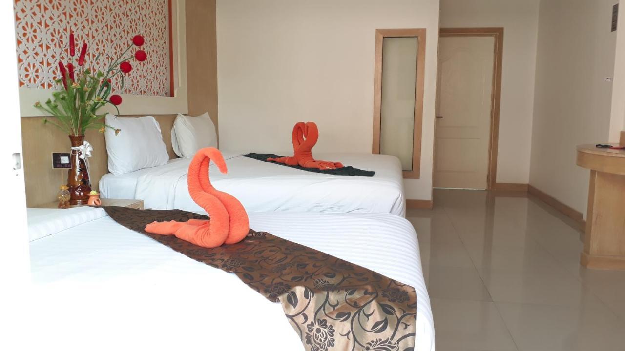 Red Sapphire Hotel Patong Exterior foto